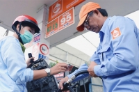 Giá xăng tăng vượt 16.000 đồng/lít