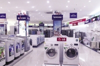 Tivi, máy giặt giảm 'thủng đáy' vẫn ế không ai mua