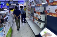 Hiện tượng lạ năm nay: Điều hòa giảm giá mạnh