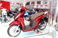 Ngấm đòn Covid-19, xe máy hot đồng loạt đại hạ giá